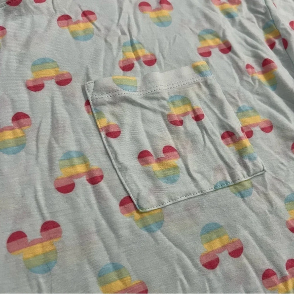 Disney rainbow Mickey Mouse comfy shirt Women’s size small - Picture 4 of 5